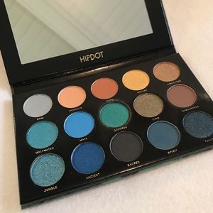 HipDot eyeshadow palette NIB
